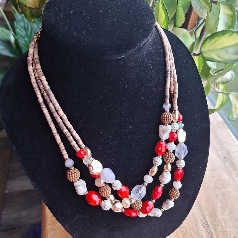 Boho Layered Beaded‎ Necklace Red White Brown Gold Tone Cork 18 in Plastic